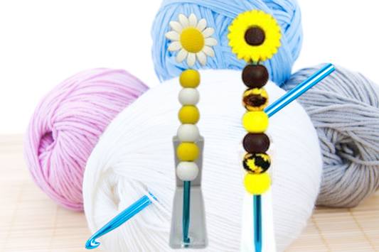 Daisy or Sunflower Beaded Crochet Hook - Little Luvin Stitches